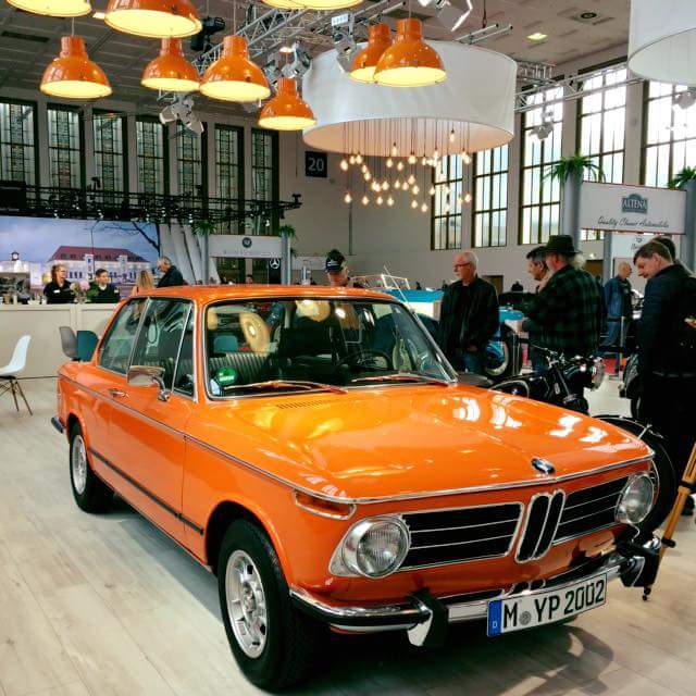Dodávka svítidel Orangebruin pro výstavu Motorworld Classic.