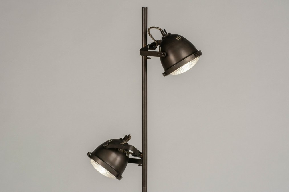 Stojací designová industriální lampa London Industry
