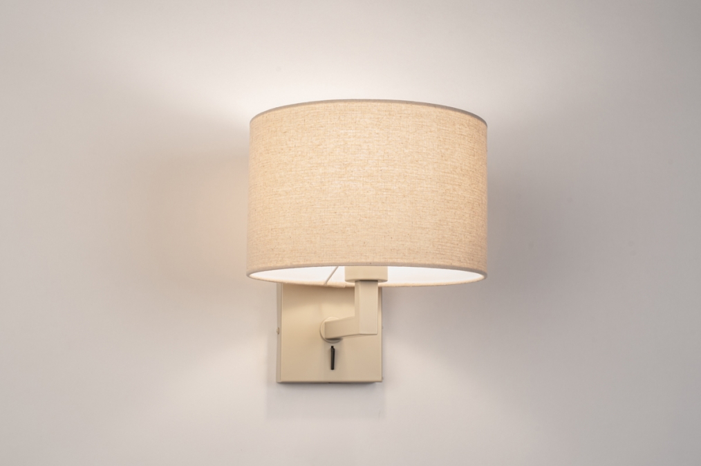 Nástěnné svítidlo do ložnice Bassel Taupe and Taupe