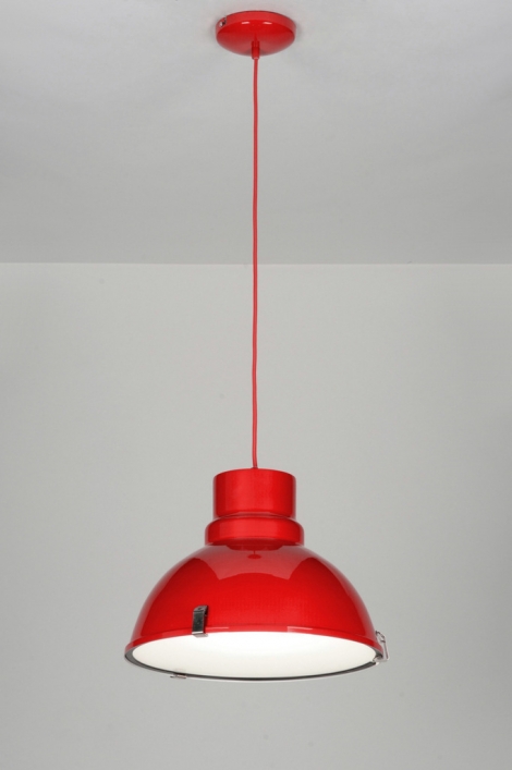 Závěsné červené retro svítidlo Redbruin 