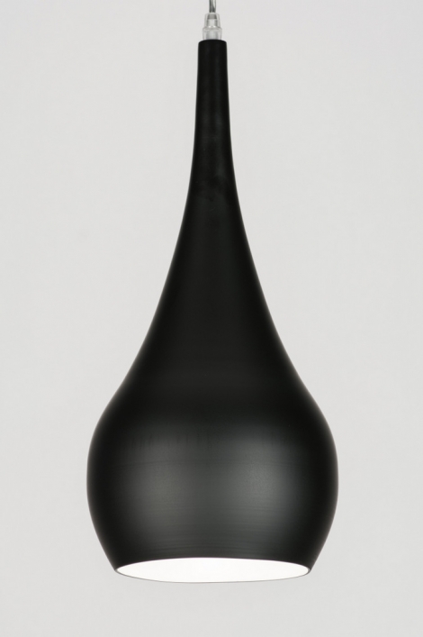 Závěsné designové černé svítidlo Lungo Nero 