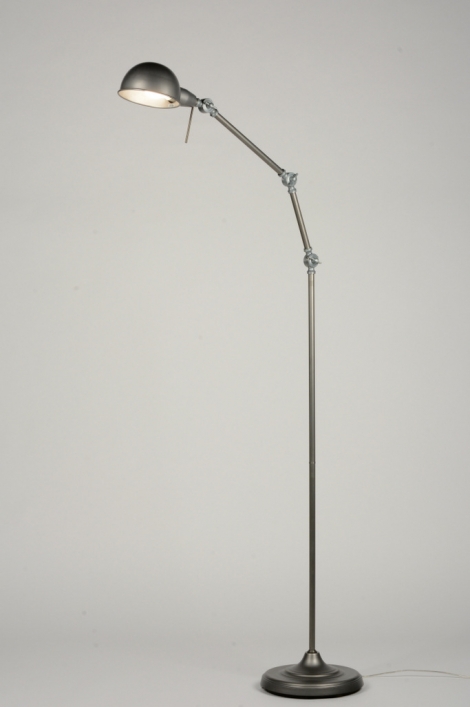Stojací industriální lampa 30er Standing Retro Power Manufactur (poslední kus)