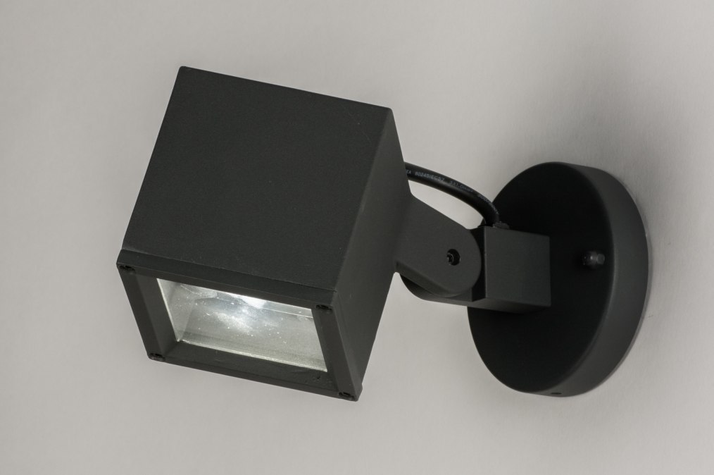 Nástěnné bodové venkovní LED svítidlo Giova Plus