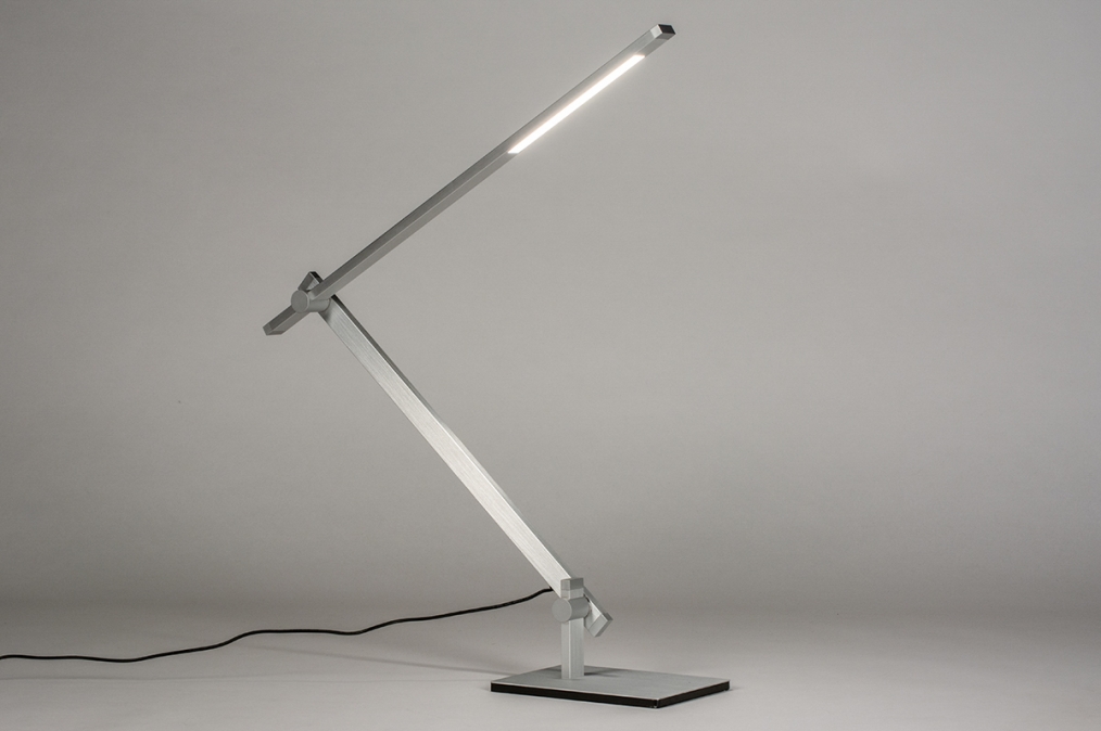 Stolní LED lampa Margeaux Silver