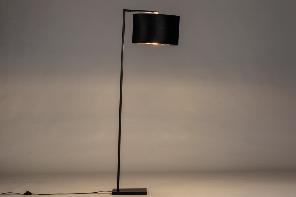 Stojací designová lampa Pallas Black and Gold