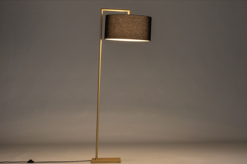 Stojací designová lampa Pallas Black Messe