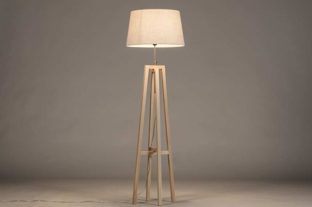 Stojací designová lampa Paola Bianco and Natur Wood