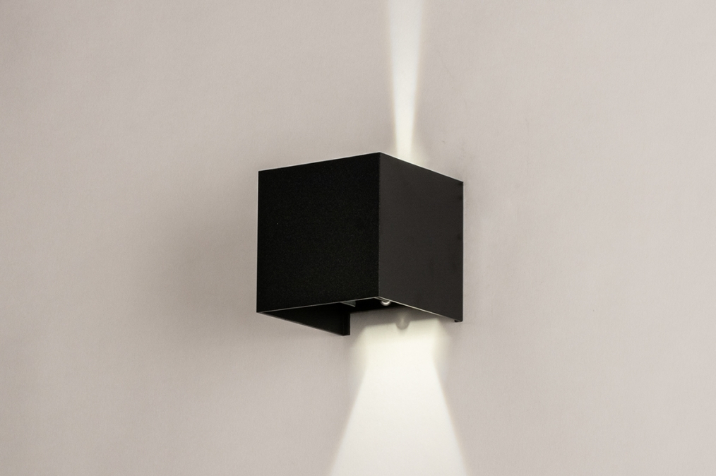 Nástěnné designové venkovní LED svítidlo Jack Black Sensor