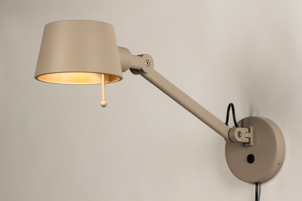 Nástěnné designové svítidlo Niki Taupe