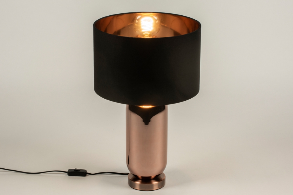 Stolní designová lampa Rionn Black and Cooper
