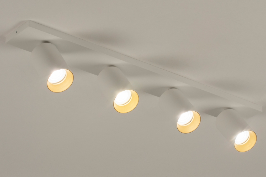 Stropní bodové svítidlo Average Spot White and Gold IV