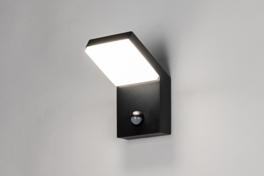 Nástěnné venkovní LED svítidlo s čidlem pohybu Malaga Black