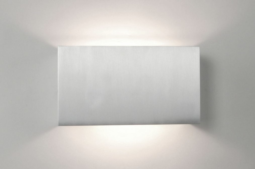 Nástěnné LED svítidlo do chodby Caldana Classico