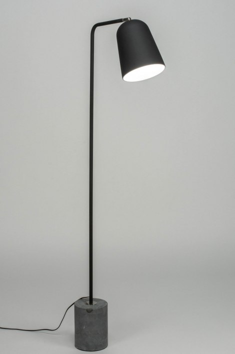 Stojací designová černá lampa Nerolla